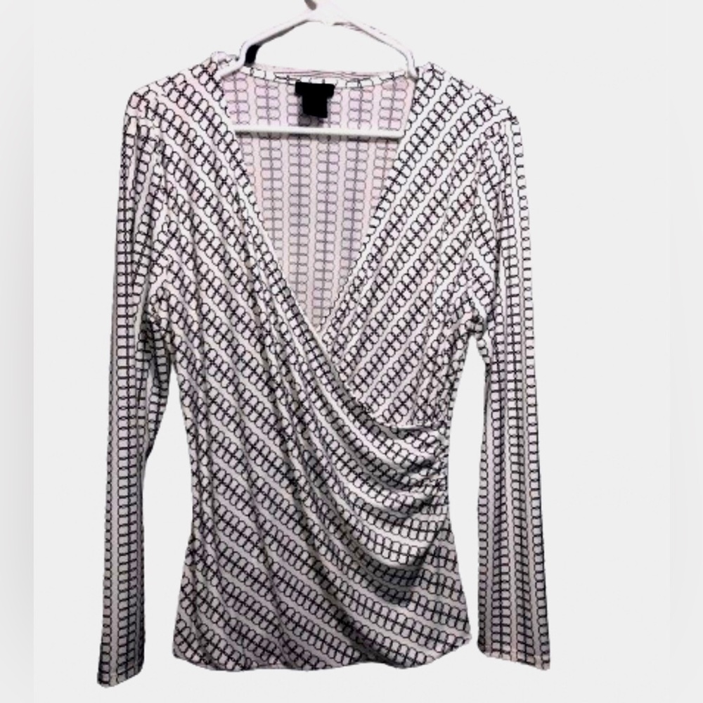 Ann Taylor long sleeve wrap geometric print top black/cream, EUC s…